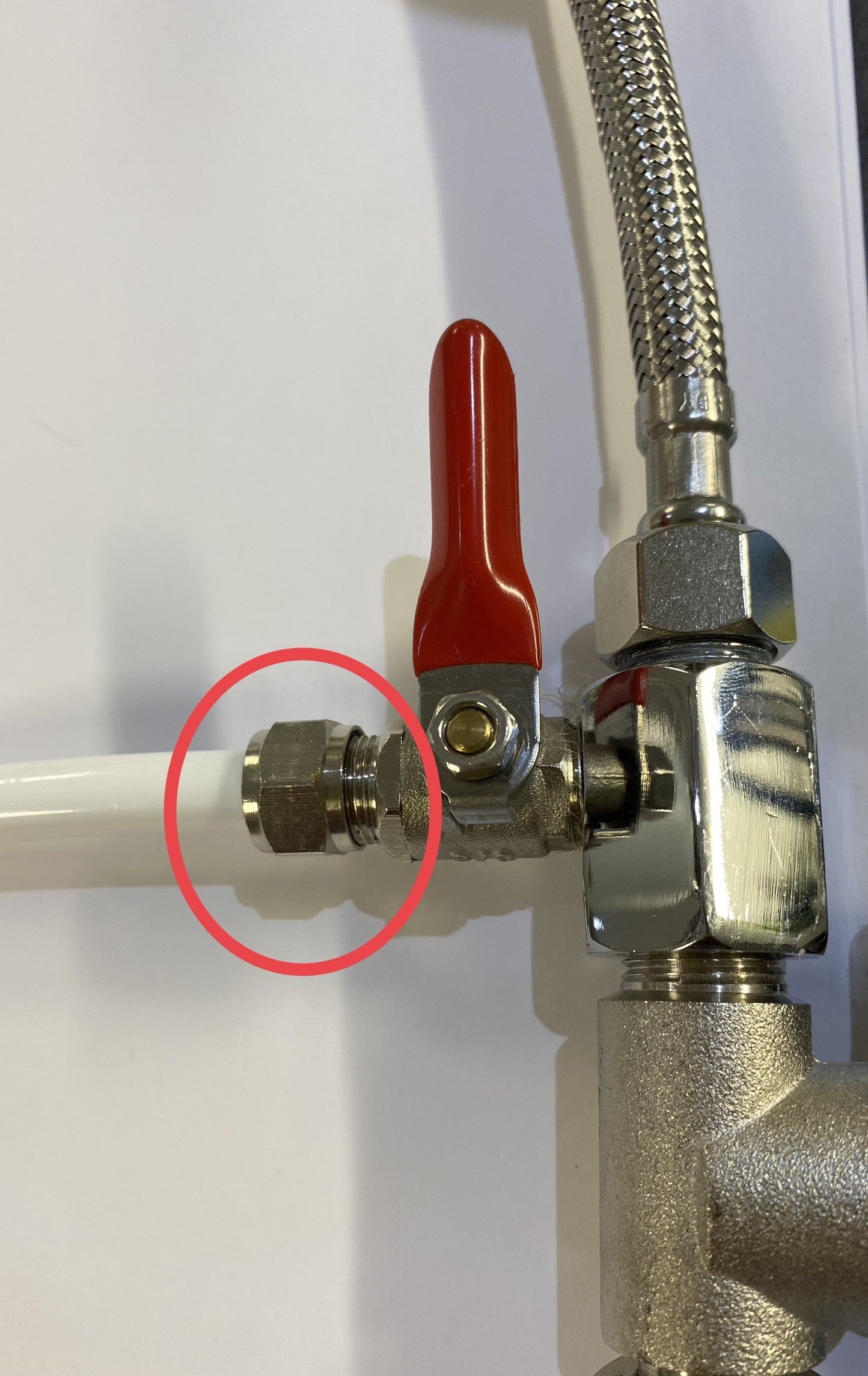 By-pass connector Under-sink tee 3/8" F/M