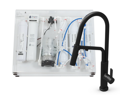 Kit osmoseur Slim Pure Osmodyn avec robinet 3 voies chef douchette, aspect noir mat, double vortex verre et débit direct